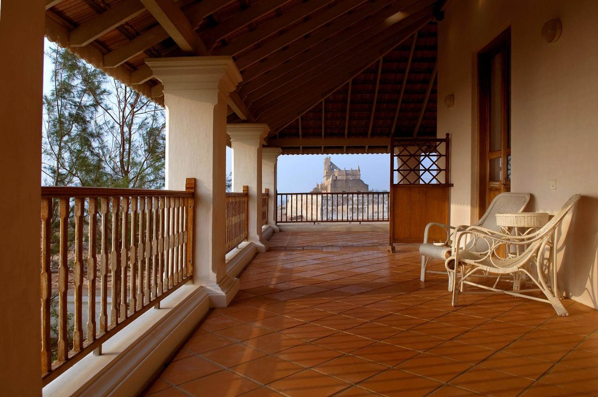 Neemrana'S - Bungalow On The Beach Tharangambadi Экстерьер фото